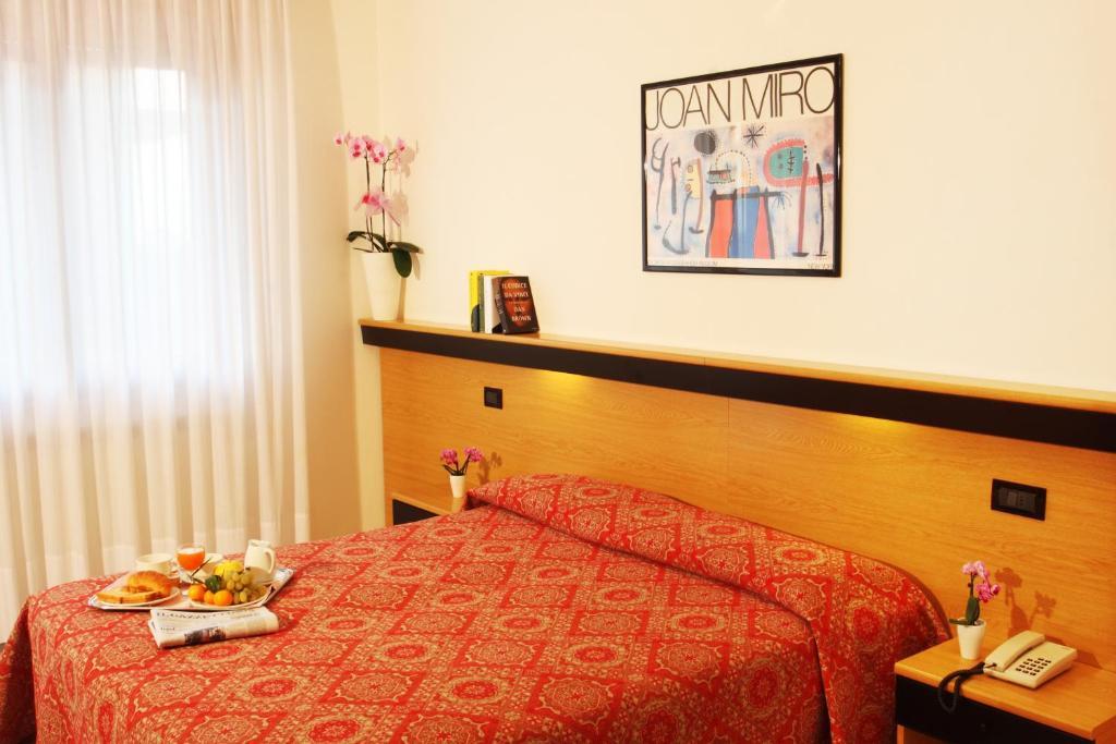 Quadruple Room,27559682:JPEG